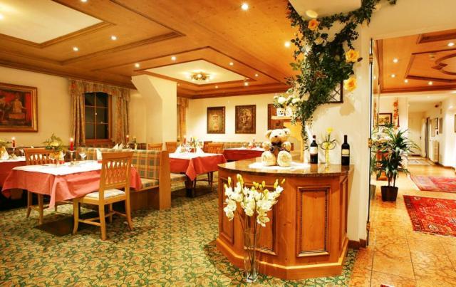 Hotel Corona Krone Selva di Val Gardena Extérieur photo