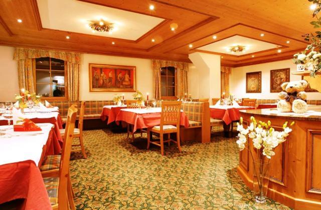 Hotel Corona Krone Selva di Val Gardena Extérieur photo